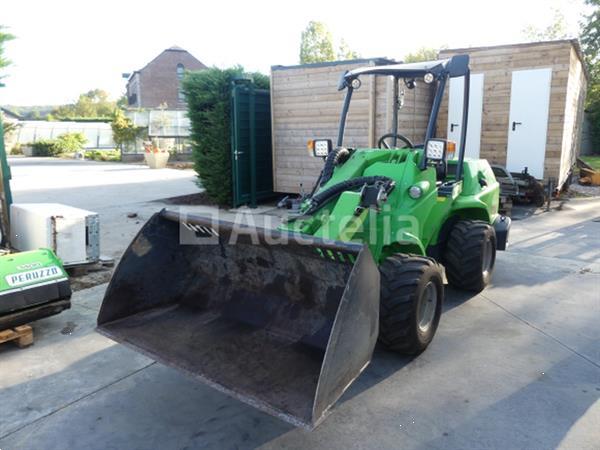 Grote foto voorlader 745 agrarisch shovels