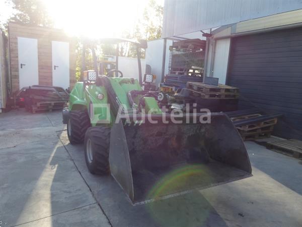 Grote foto voorlader 745 agrarisch shovels