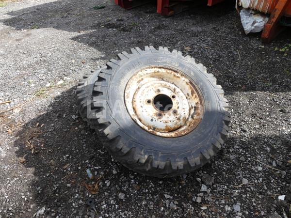 Grote foto 2 wielen voor pirelli fs40 bouwmachines agrarisch wielen