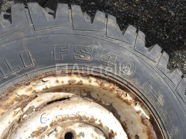 Grote foto 2 wielen voor pirelli fs40 bouwmachines agrarisch wielen