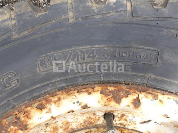 Grote foto 2 wielen voor pirelli fs40 bouwmachines agrarisch wielen