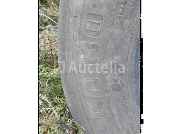 Grote foto 2 banden agrarisch wielen