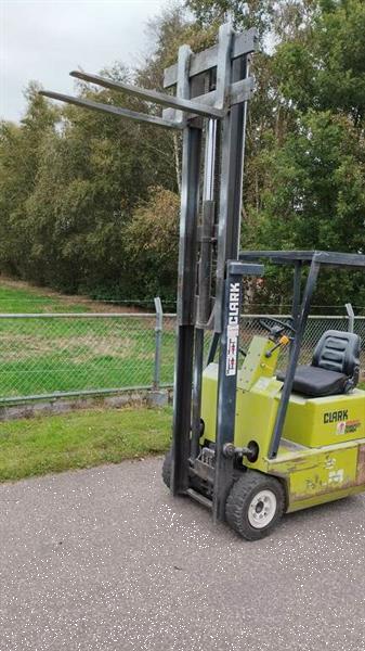 Grote foto heftruck clark tm10 3 wiel mast 2f278 fullfree agrarisch heftrucks