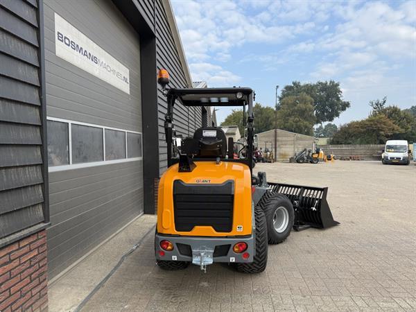 Grote foto giant g2700 hd x tra minishovel kniklader nieuw agrarisch shovels