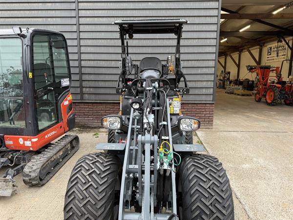 Grote foto giant g2700 hd x tra minishovel kniklader nieuw agrarisch shovels