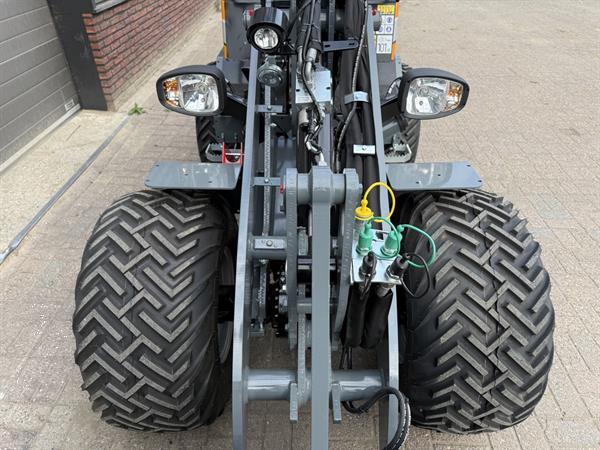 Grote foto giant g2700 hd x tra minishovel kniklader nieuw agrarisch shovels