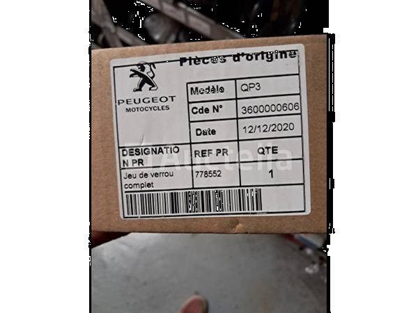 Grote foto nieuwe peugeot scooter onderdelen 217 stuks doe het zelf en verbouw overige doe het zelf en verbouw