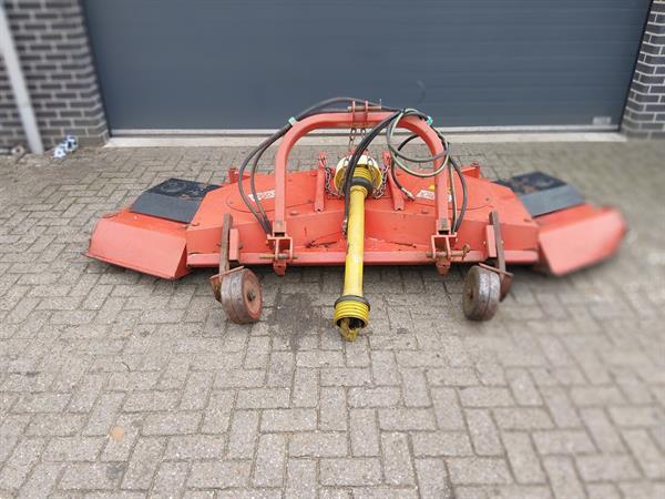 Grote foto votex vario 280 weidebloter agrarisch maaiers