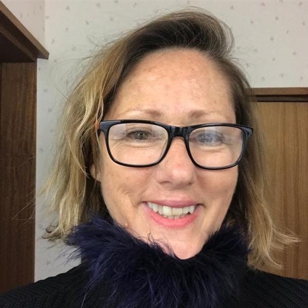 Grote foto bestaat eerlijk puur natuur en lief nog wel contacten en berichten vrouw zoekt man