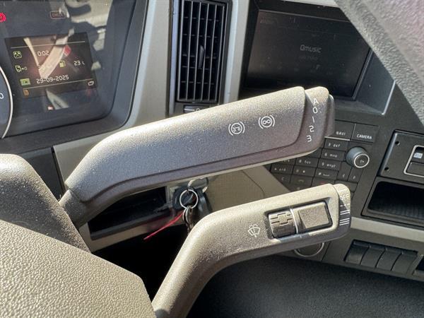 Grote foto volvo fm370 6x2 machine transporter oprij vrachtwagen 2019 euro 6 550dkm steering wheel doe het zelf en verbouw vrachtwagens