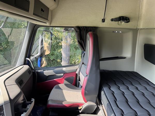 Grote foto volvo fm370 6x2 machine transporter oprij vrachtwagen 2019 euro 6 550dkm steering wheel doe het zelf en verbouw vrachtwagens