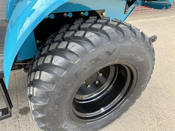 Grote foto knegt 304 g2 minitractor 4wd 30 pk agrarisch tractoren