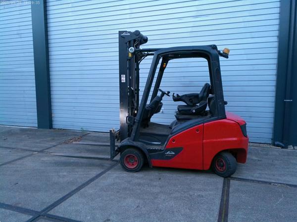 Grote foto linde h20d evo agrarisch heftrucks