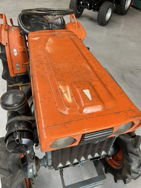 Grote foto kubota b7000 met boxer grondfrees agrarisch tractoren