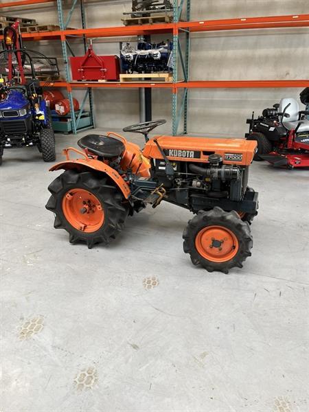 Grote foto kubota b7000 met boxer grondfrees agrarisch tractoren