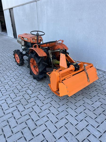 Grote foto kubota b7000 met boxer grondfrees agrarisch tractoren
