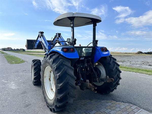 Grote foto new holland td5.100 agrarisch tractoren