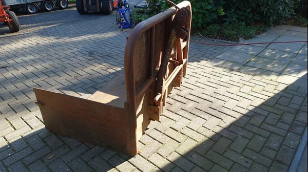 Grote foto grondbak tractor bak 160 cm agrarisch akkerbouw