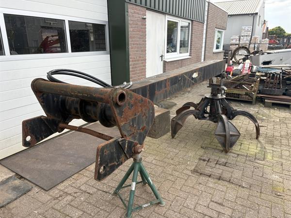 Grote foto manitou hijs jip met poliepknijper doe het zelf en verbouw kranen en graafmachines