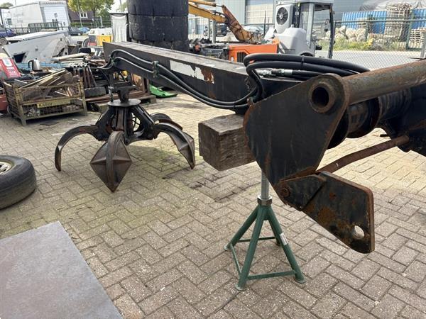 Grote foto manitou hijs jip met poliepknijper doe het zelf en verbouw kranen en graafmachines