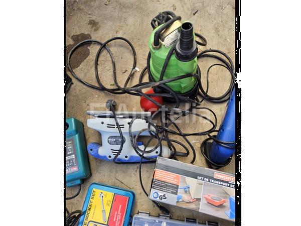 Grote foto diverse hulpmiddelen doe het zelf en verbouw onderdelen en accessoires