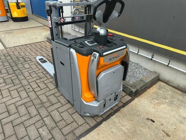 Grote foto vs 22425 elektrische duo stapelaar still bj2021 1.724mm weinig uren doe het zelf en verbouw hefwerktuigen