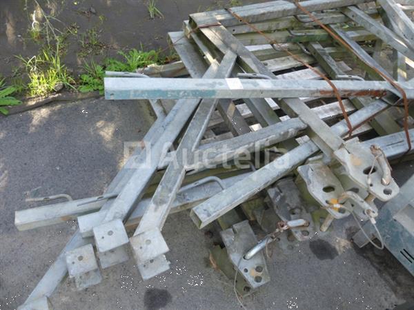 Grote foto 8 beugels voor doka framax 90 bekistingspaneel doe het zelf en verbouw onderdelen en accessoires