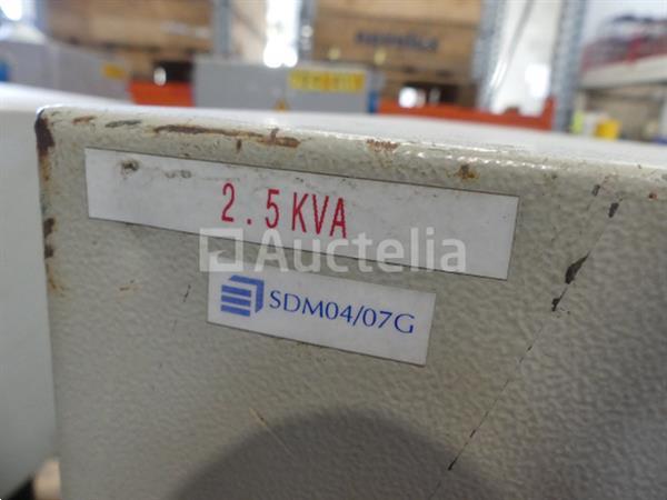 Grote foto 3 transformatoren van 2 5 kva in bouwkast doe het zelf en verbouw onderdelen en accessoires