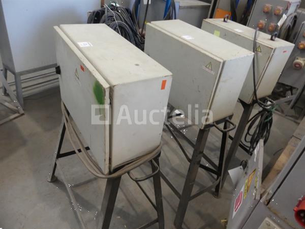 Grote foto 3 transformatoren van 2 5 kva in bouwkast doe het zelf en verbouw onderdelen en accessoires