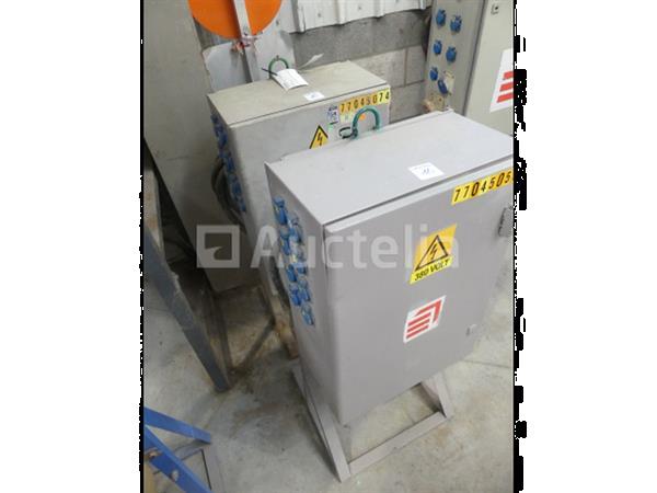 Grote foto 2 elektrische kasten op de bouwplaats doe het zelf en verbouw onderdelen en accessoires