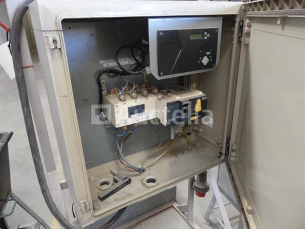 Grote foto bouwplaats elektrische kast omvormer doe het zelf en verbouw onderdelen en accessoires