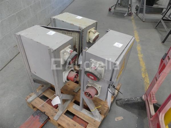 Grote foto 3 elektriciteitskasten op de bouwplaats 63a sterretjes doe het zelf en verbouw onderdelen en accessoires