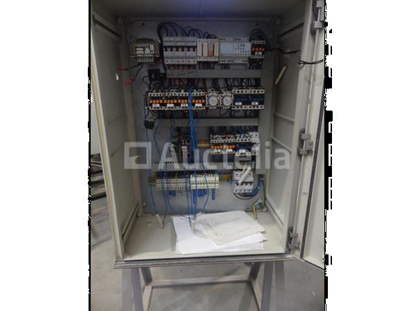 Grote foto elektriciteitskast op de bouwplaats schakelaar doe het zelf en verbouw onderdelen en accessoires