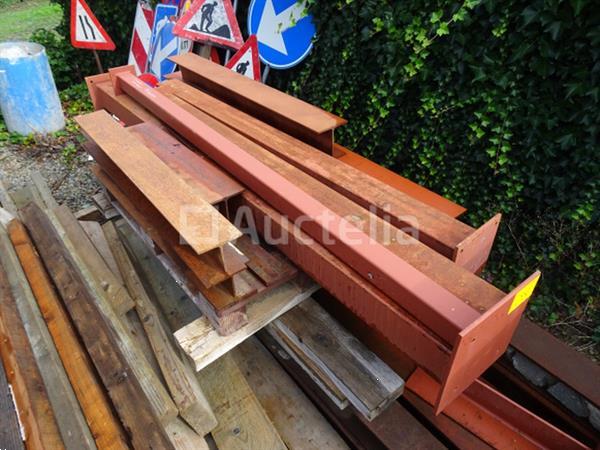 Grote foto een set van 10 verschillende stalen balken en 4 stalen palen doe het zelf en verbouw onderdelen en accessoires