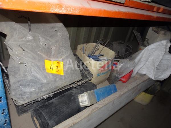 Grote foto een rek achtige plank 3 ladders 12 glad en balans van de inhoud van de witte container doe het zelf en verbouw onderdelen en accessoires