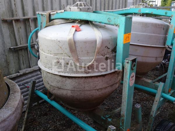 Grote foto een imer getrokken betonmixer doe het zelf en verbouw onderdelen en accessoires