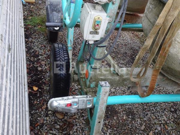 Grote foto een imer getrokken betonmixer doe het zelf en verbouw onderdelen en accessoires