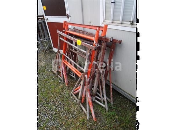 Grote foto een set van 16 metalen schragen in hoogte verstelbaar doe het zelf en verbouw onderdelen en accessoires