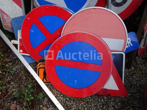 Grote foto veel verschillende verkeersborden doe het zelf en verbouw onderdelen en accessoires