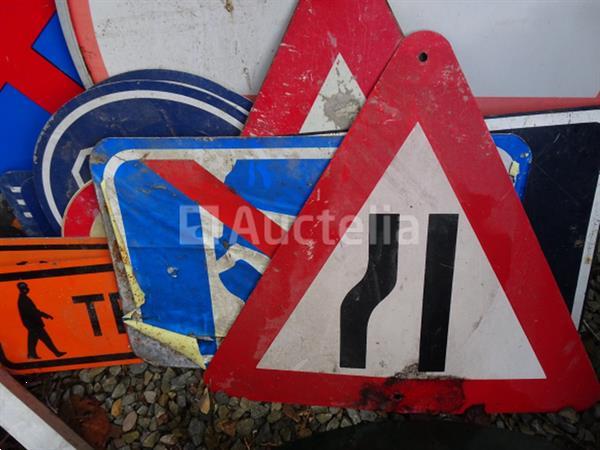 Grote foto veel verschillende verkeersborden doe het zelf en verbouw onderdelen en accessoires