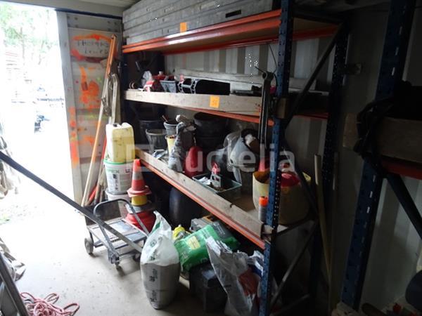 Grote foto een rac met 3 planken en zijn inhoud doe het zelf en verbouw onderdelen en accessoires