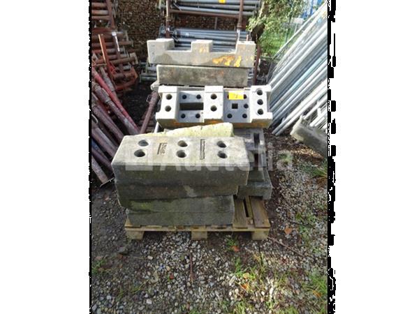 Grote foto een set van 29 heras style barriers met set poten en bevestiging doe het zelf en verbouw onderdelen en accessoires