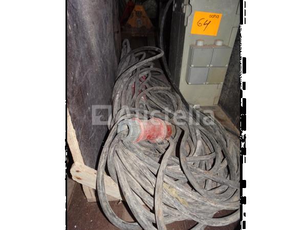 Grote foto 1 elektriciteitskast met kabels doe het zelf en verbouw onderdelen en accessoires