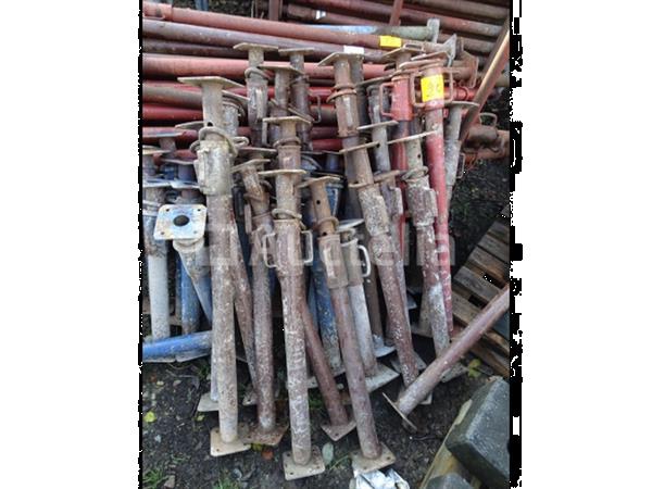 Grote foto een set van 40 blauwe en rode rekwisieten van 1m en 60cm doe het zelf en verbouw onderdelen en accessoires