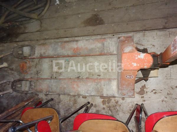 Grote foto een bt lifter pallettruck doe het zelf en verbouw onderdelen en accessoires