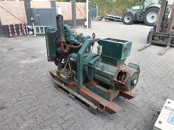 Grote foto ford 2712e motor met stamford generator 40 kva doe het zelf en verbouw aggregaten