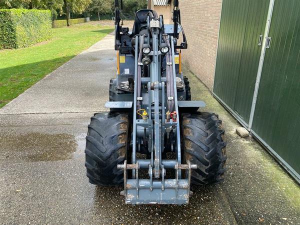 Grote foto giant 452 thd 2012 agrarisch shovels