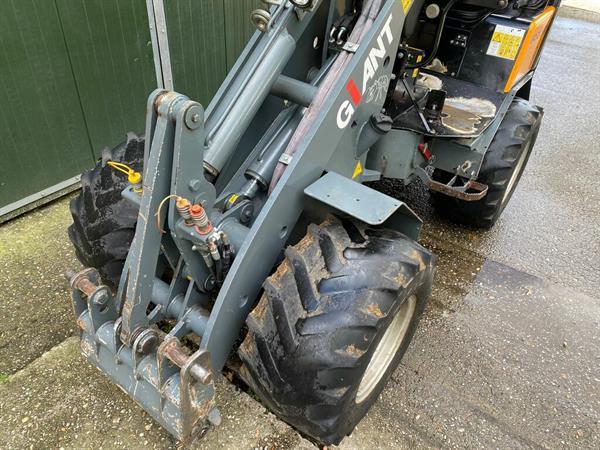 Grote foto giant 452 thd 2012 agrarisch shovels