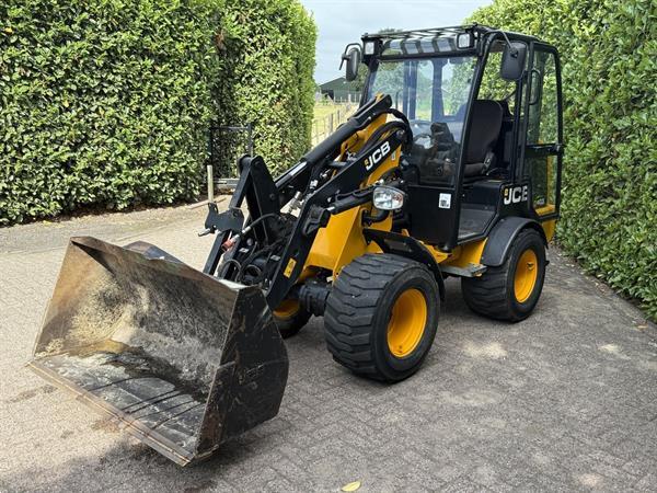 Grote foto jcb 403 bj 2022 met slechts 1240 uur top shovel agrarisch algemeen