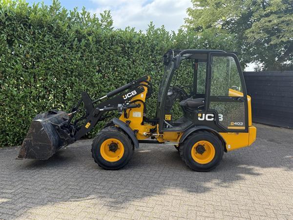 Grote foto jcb 403 bj 2022 met slechts 1240 uur top shovel agrarisch algemeen